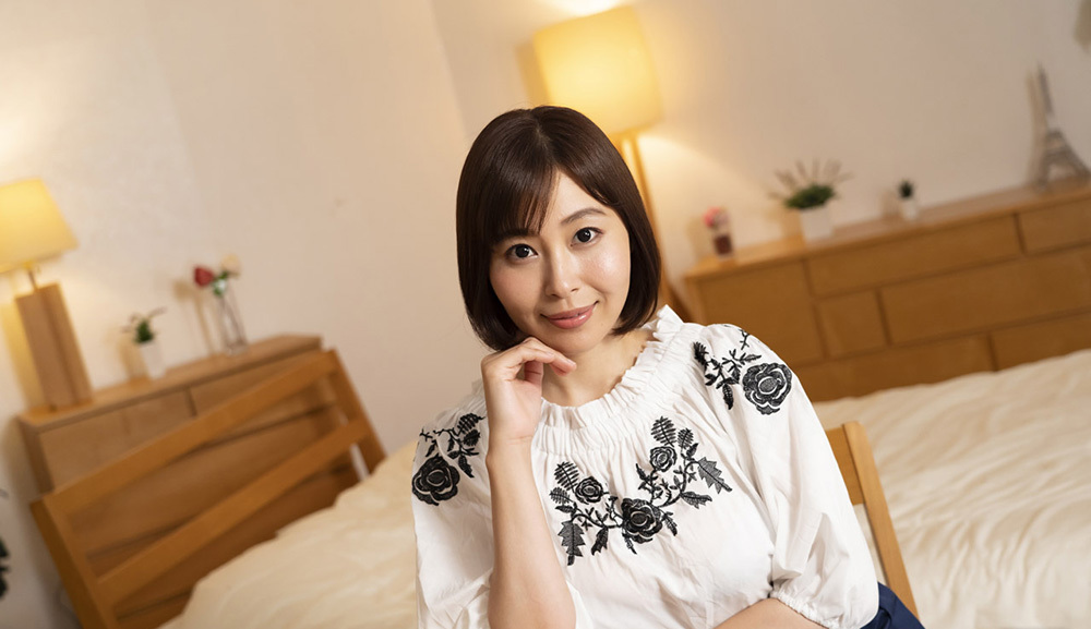 【小川桃果】巨乳娘は寝取り大好きな最低女【AV】